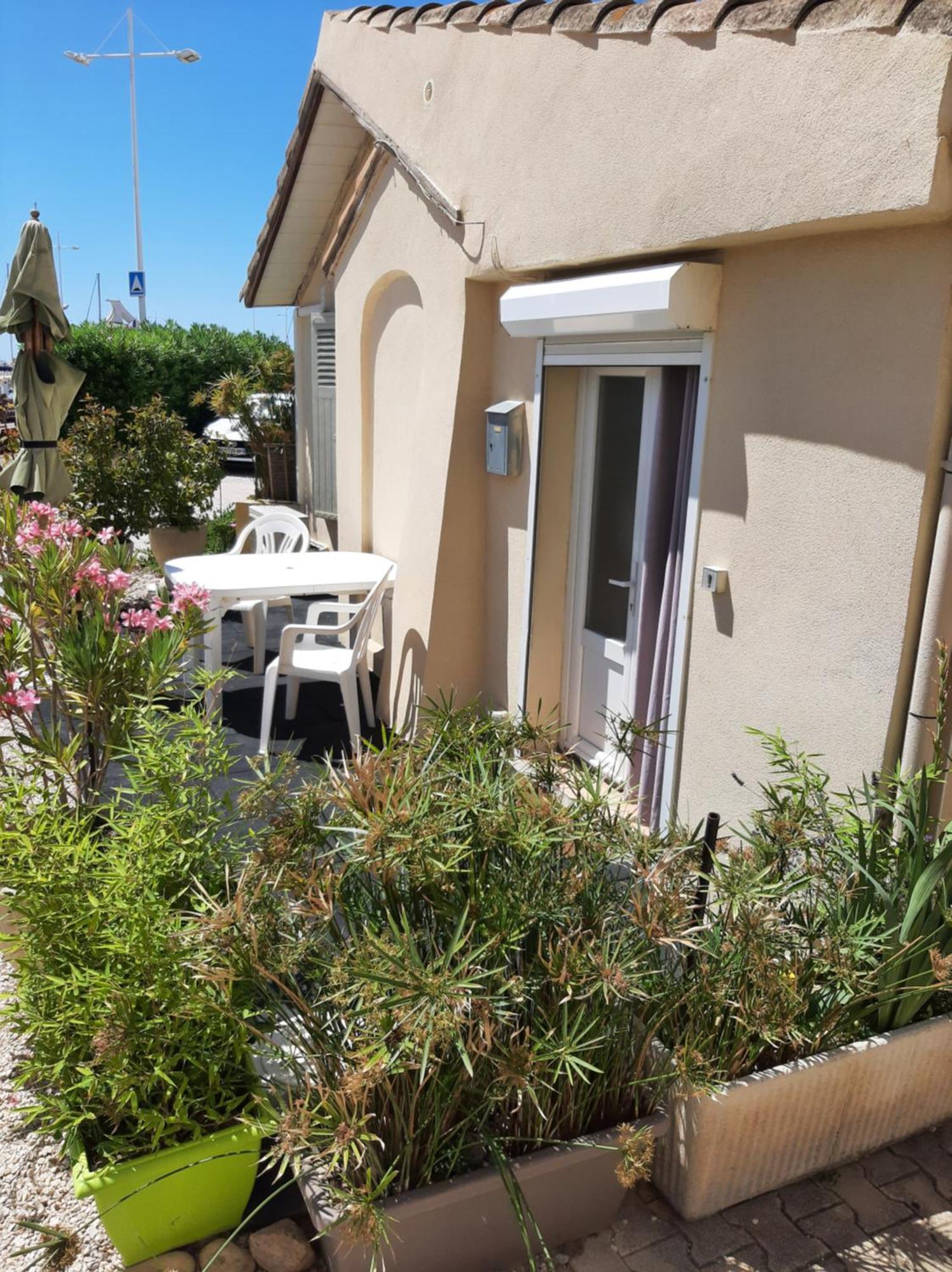 Studio Meublé Port de Plaisance FOS SUR MER Fos-sur-Mer Exterior foto